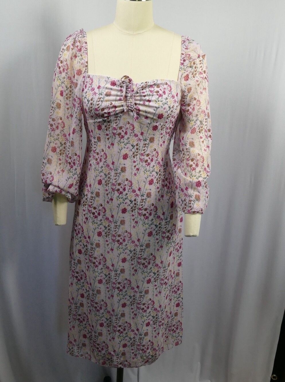 Wilfred Aritzia Floral Dress Women’s Size 2 Puff Sleeve Ruched Bust Midi